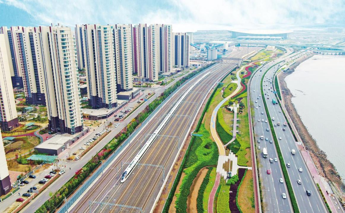 圖為濟(jì)青高鐵青島北站航拍圖 圖為濟(jì)青高鐵青島北站航拍圖